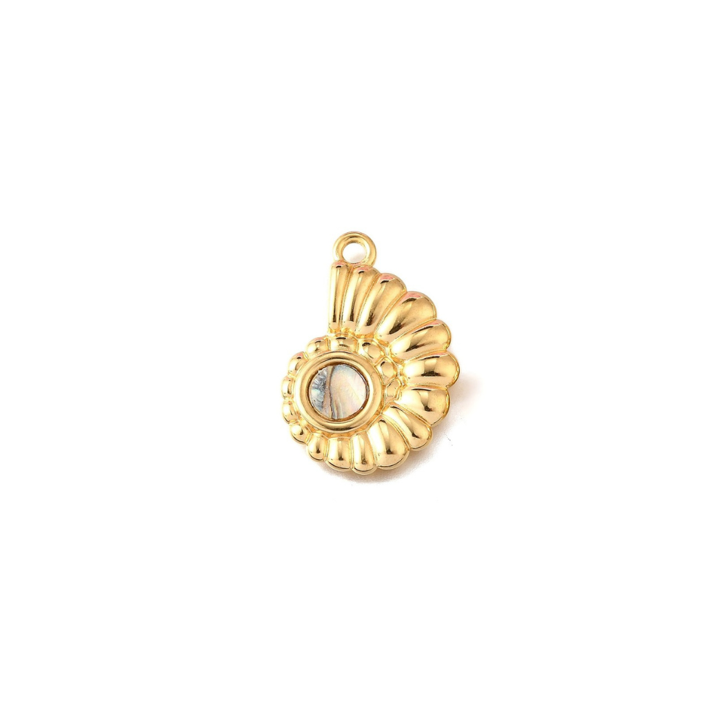 Front view of the Gold Conch Shell Charm