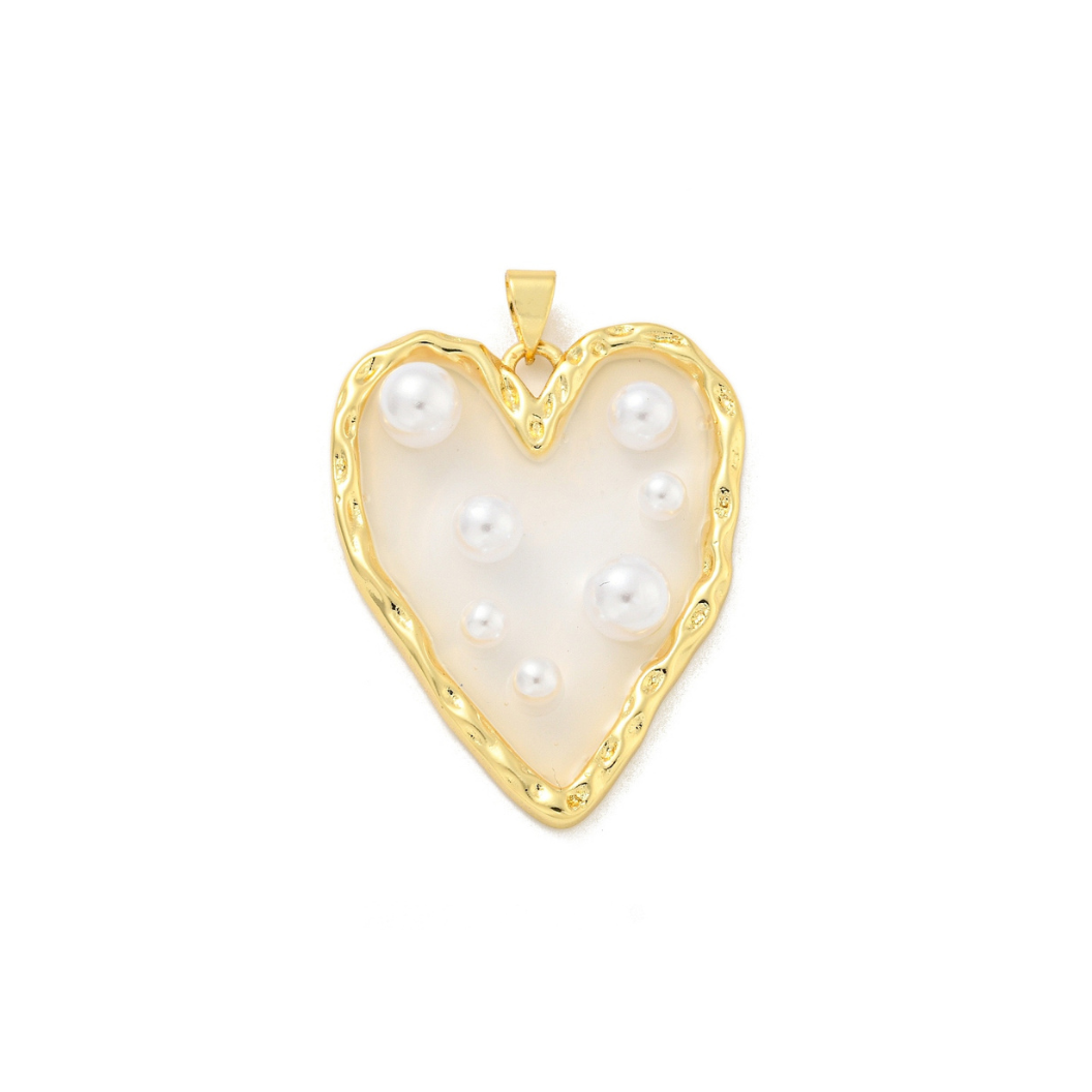 Front view of the Gold Pearl Studded Heart Charm