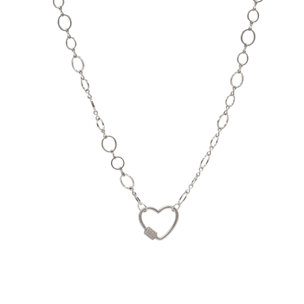 Transparent view of the Silver Emilia Necklace With Heart Gabi Carabiner