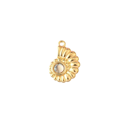Transparent view of the Gold Conch Shell Charm