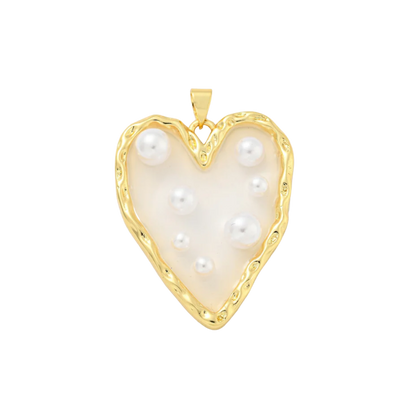 Transparent view of the Gold Pearl Studded Heart Charm